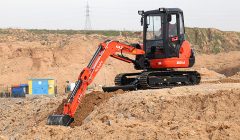 KIRALIK MİNİ ESKAVATÖR 4 TON KIRICILI İSTANBUL AVRUPA YAKASI