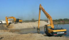 KİRALIK UZUN BOMLU EKSKAVATÖR