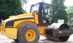 kiralık 2 adet 2007 model jcb vibromax 132 ve 115 silindir