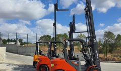 KİRALIK SIFIR FORKLİFTLER AKÜLÜ  DİZEL FORKLİFT